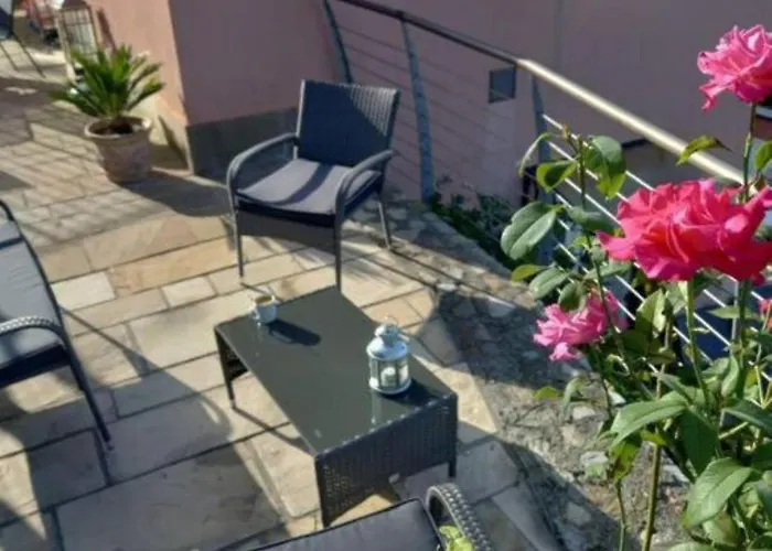 Appartement Liguria, Swimming Pool - - View *