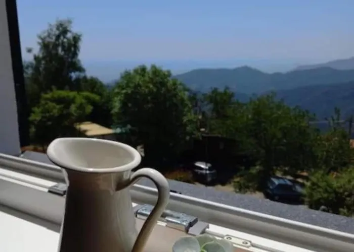 Liguria, Swimming Pool - - View Apartamento *
