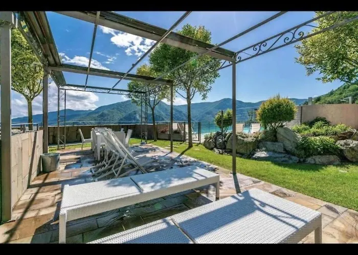 Lägenhet Liguria, Swimming Pool - - View
